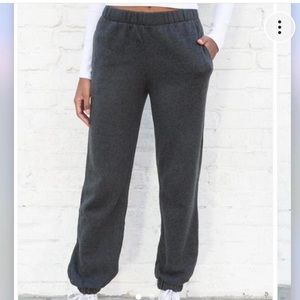 brandy melville dark grey rosa sweatpants